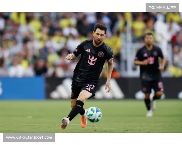 梅西以8次帽子戏法领跑巴萨球员欧冠戴帽榜单成就传奇